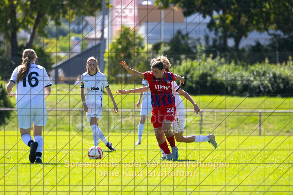 20260906_124630_0330_(c)_by_PhotoPeet | #,1.FC Donzdorf (weiß) vs. 1.FC Heidenheim 1846 (rot), Fußball, Frauen-Verbandspokal Gruppe 2, 2. Runde, Saison 2026/2027, Rasenplatz Lautertal Stadion, Süßener Straße 16, 73072 Donzdorf, 06.09.2026 - 11:00 Uhr,Foto: PhotoPeet / Sport- &amp; Eventfotografie / Peter Harich