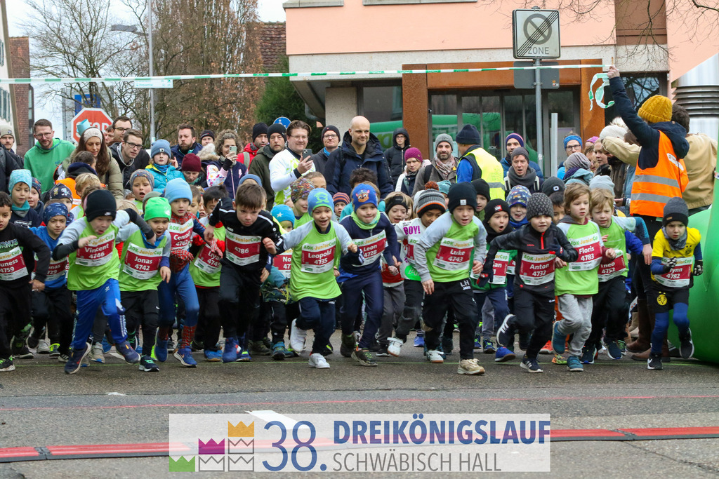 400m AOK Junior Cup | 3 Koenigslauf 2024 400m AOK Junior Cup - Realisiert mit Pictrs.com