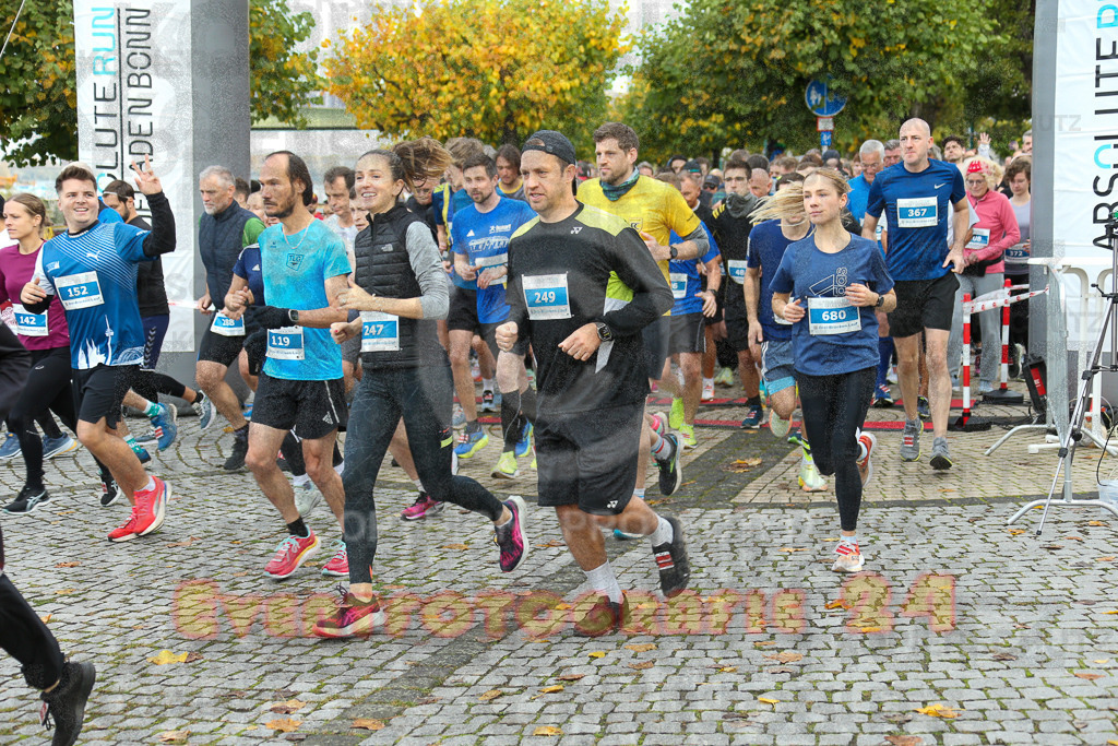 241020_0920_EX1_6915 | Sportfotografie im Rhein-Sieg Kreis, Köln, Bonn, NRW, Rheinland Pfalz, Hessen, etc. Unser Tätigkeitsfeld umfasst den Laufsport vom Volkslauf über den Marathon, Duathlon, Triathon bis zum Ultralauf wie Kölnpfad Ultra oder Schindertrail.