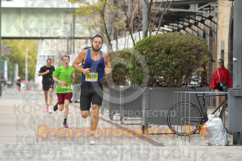 250920_1316_EV4_5172 | Sportfotografie im Rhein-Sieg Kreis, Köln, Bonn, NRW, Rheinland Pfalz, Hessen, etc. Unser Tätigkeitsfeld umfasst den Laufsport vom Volkslauf über den Marathon, Duathlon, Triathon bis zum Ultralauf wie Kölnpfad Ultra oder Schindertrail.