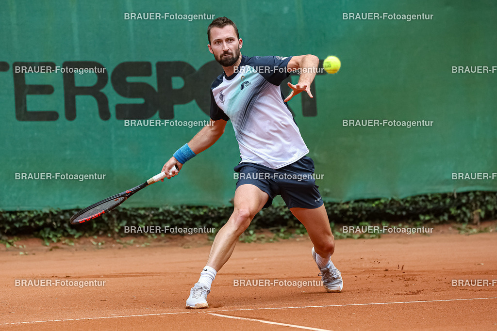 HTC Blau-Weiß Krefeld - LTTC Rot-Weiß Berlin  | Krefeld, Deutschland 21.07.2023, Tom Schönenberg (HTC Blau-Weiß Krefeld) gegen Eduard Esteve Lobato (LTTC Rot-Weiss Berlin) ,

bei der 2. Tennis Bundesliga Nord Begegnung zwischen HTC Blau-Weiß Krefeld und LTTC Rot-Weiß Berlin am 21.07.2023 in Krefeld.

(Foto: BRAUER-Fotoagentur)
 
