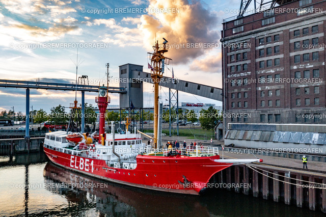 DJI_0994 | 30.09.2022 Drohnenaufnahmen Dt. Schifffahrtstag 2022 Bremen Wendebecken / Weser