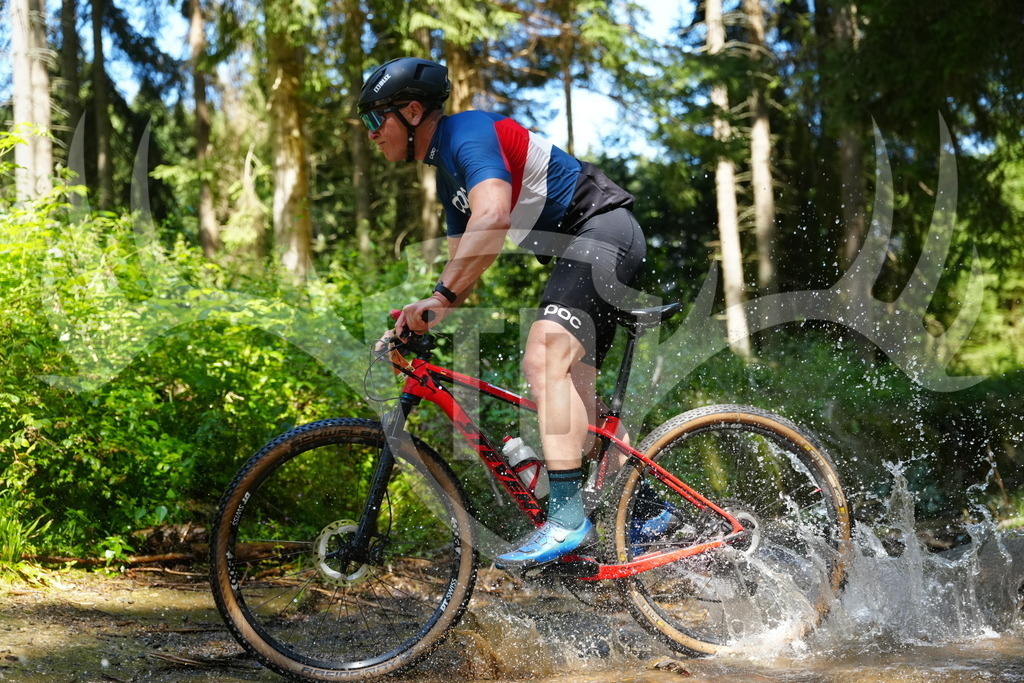FC101744 | Fotogalerie der Treibjagd im Dunkelwald - Dein MTB Etappenrennen im Erzgebirge - Realisiert mit Pictrs.com