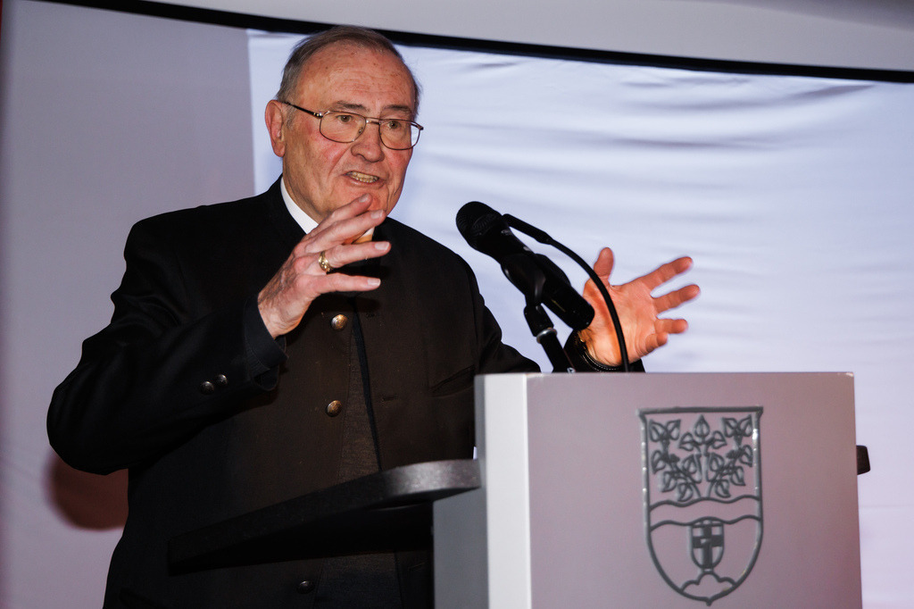 GT2A1745 | ap-design // andreas plenk - Realisiert mit Pictrs.com