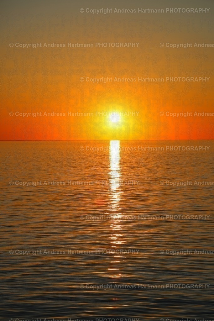 Sonnenuntergang an der süddänischen Küste | Sonnenuntergang an der süddänischen Küste - Realisiert mit Pictrs.com