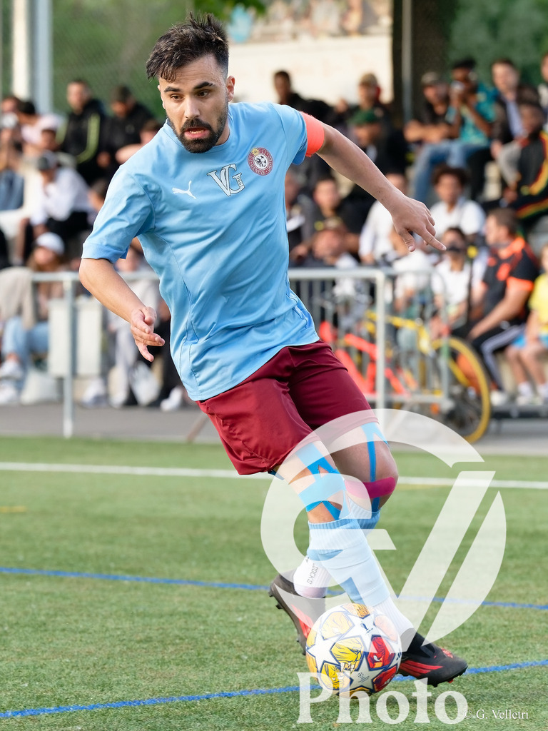 US Carouge II  v Viseu United  - 4eme ligue Groupe 3 | Geneva, Switzerland - May 20 : during the 4eme ligue Groupe 3  match between US Carouge II  and Viseu United  at Stade de la Fontenette  on May 20 , 2026 in Geneva, Switzerland.