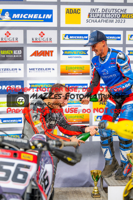 MaZZes_FotoMatrix_230917_1983 | UE40