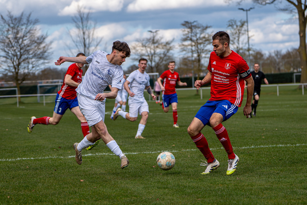 Fußball I Herren I Saison 2025-2026 I Halbfinale Kreispokal VEC I  BW Langförden - TV Dinklage II I 18798 | jns.sportfotos - Realisiert mit Pictrs.com