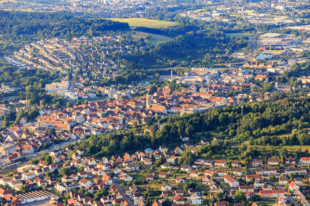 Luftbild: Stdtzentrum aus Norden in Balingen im Bundesland Baden-Württemberg in Deutschland. Foto: IMG_148849.jpg vom 28.06.2025 durch Werner Riehm/FLY-FOTO.de