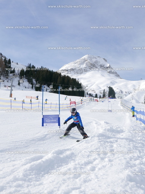 Boris (3) | Photos von der Skischule Warth - Realisiert mit Pictrs.com
