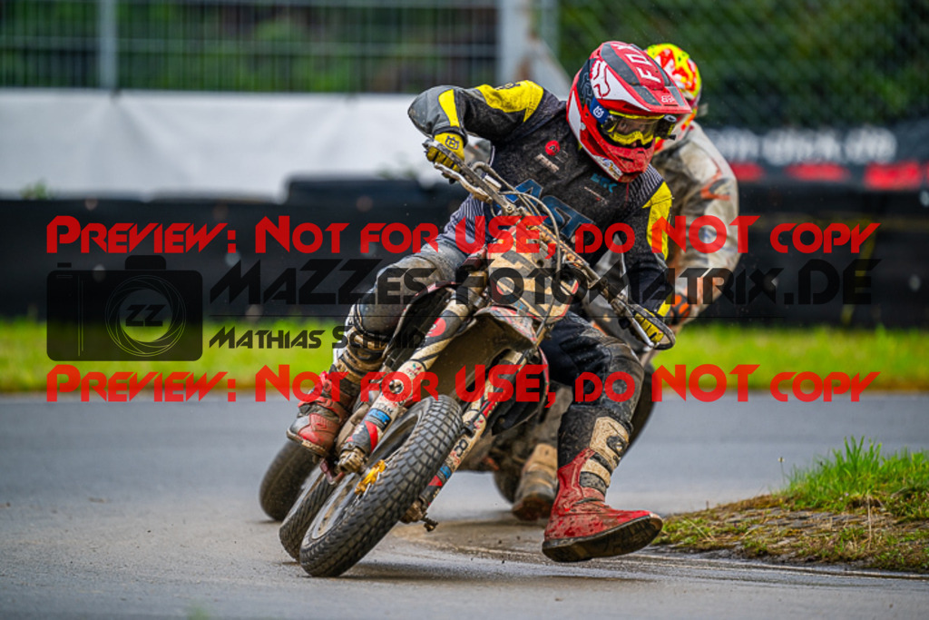 MaZZes_FotoMatrix_230812_8594 | UE40