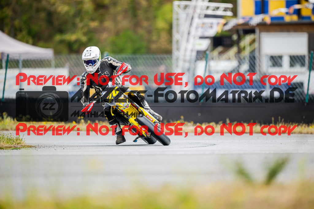 MaZZes_FotoMatrix_220814_9510 | UE40