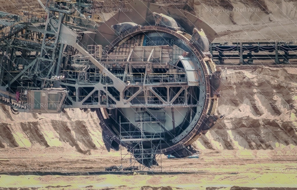 Riesen Baggerschaufel | Rolf Wittke  - Realisiert mit Pictrs.com