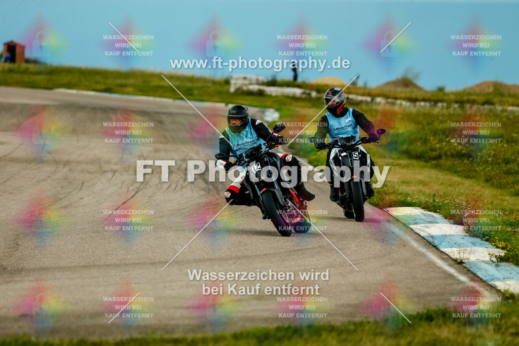 Chambley Juli-3075 | Hier findet Ihr Bilder von Touristenfahrten auf der Nürburgring Nordschleife oder von anderen Veranstaltungen die ich besucht habe. Viel Spass beim Durch Schauen 