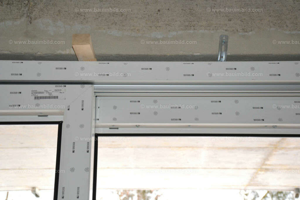 bib-lg14-fenster-0061 | Nach LV-Leistungsgruppen sortierte Detailfotos über den Bau eines Hauses. Alle Hausbau-Bilder direkt vom Urheber und Autor der Website Haus-Selber-Bauen.com