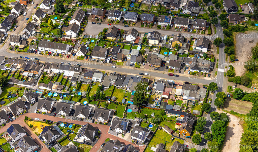 Bottrop240701362 | Luftbild, Wohnsiedlung Vienkenstraße Ecke Stenkhoffstraße, Gärten mit Pools, Eigen, Bottrop, Ruhrgebiet, Nordrhein-Westfalen, Deutschland