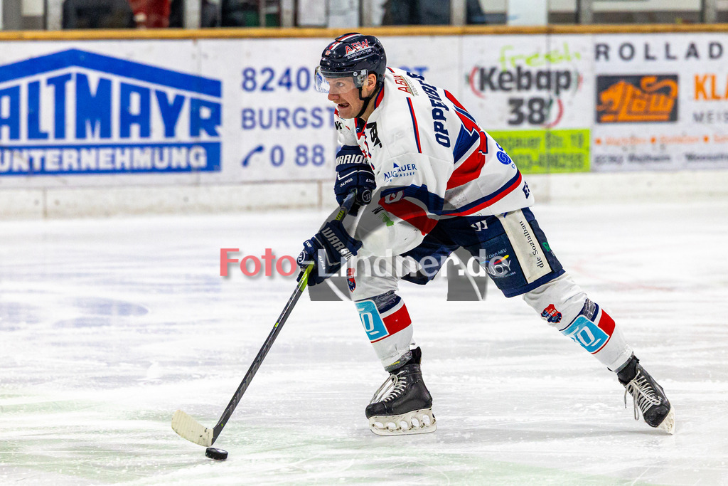 TSV Peißenberg Miners vs ESC Kempten SHARKS | Eishockey Bayernliga 2023/2024, TSV Peißenberg Miners vs ESC Kempten SHARKS, 20240121,
Nikolas OPPENBERGER (SHARKS 10) in Aktion,
2024-01-21 in Peißenberg (Eisstadion)
10 Nikolas OPPENBERGER (SHARKS 10)
Copyright: WolfgangxLindner foto-lindner.de