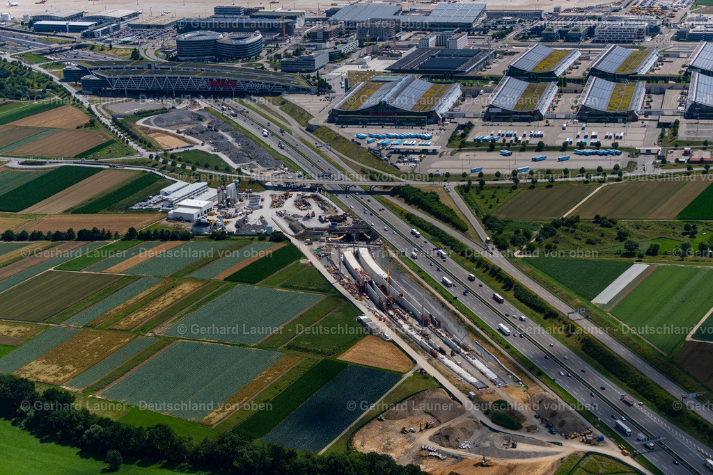 4046557 | STUTTGART 19.07.2021 Baustelle mit Tunnelführungsarbeiten für den im Bau befindlichen Eisenbahntunnel für Stuttgart 21 in Stuttgart im Bundesland Baden-Württemberg. // Construction site with tunnel guide for the railway tunnel for Stuttgart 21 in Stuttgart in the state Baden-Wuerttemberg. Foto: Gerhard Launer