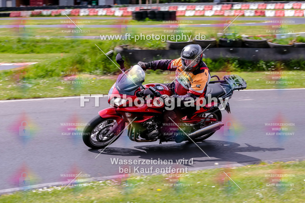 MotoTeamVBK-20952 | Hier findet Ihr Bilder von Touristenfahrten auf der Nürburgring Nordschleife oder von anderen Veranstaltungen die ich besucht habe. Viel Spass beim Durch Schauen 