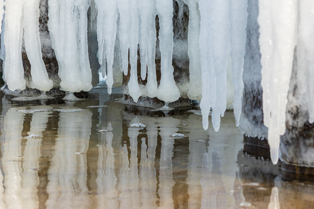 Buhne im Winter an der Ostseeküste bei Kühlungborn | Buhne im Winter an der Ostseeküste bei Kühlungborn.