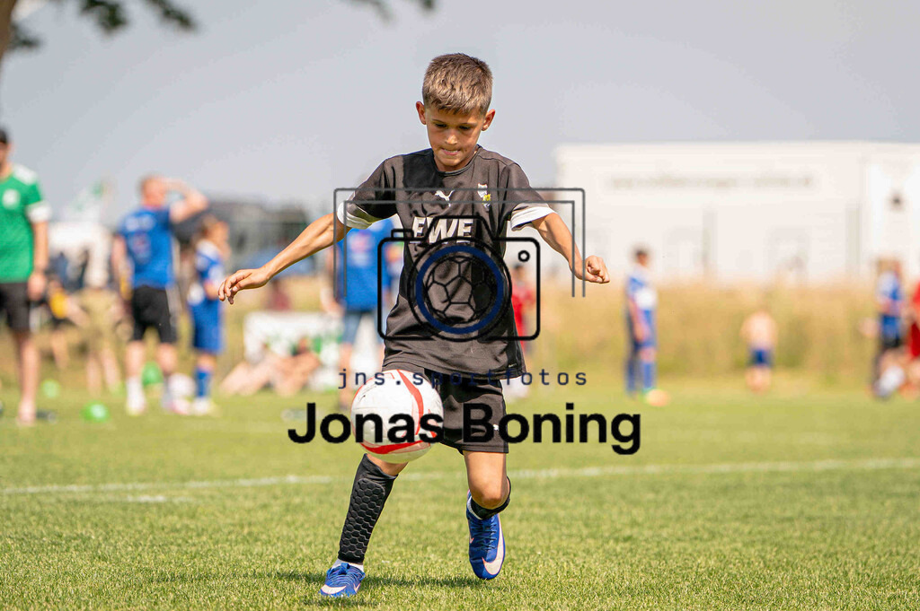Fußball I E-Junioren I Saison 2025-2026 I OM-Cup Lüsche I Samstag  I 22588 | jns.sportfotos - Realisiert mit Pictrs.com