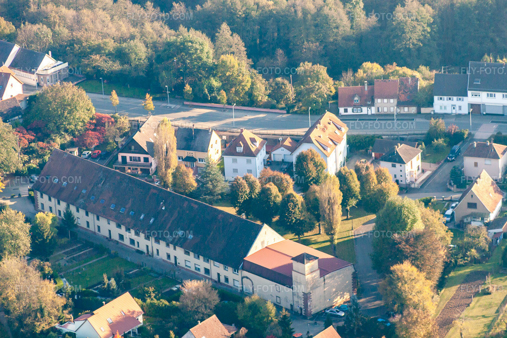 Aerial view: View of the town in the district Neulauterburg in Lauterbourg in the state Bas-Rhin, France.Photo: IMG_45938.jpg taken on 10/23/2011 by Werner Riehm/FLY-FOTO.comResolution of the original: 4752 x 3168 px