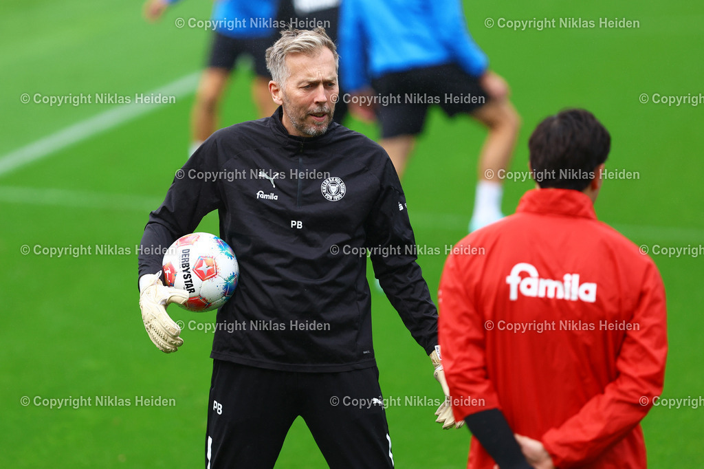 NH_HolsteinKiel_Training_14102025 | Patrik Borger (Torwarttrainer, Holstein Kiel)Fußball I Herren I Training I Saison 2025-2026 I Holstein Kiel I 14.10.2025 I Citti-Fußballpark