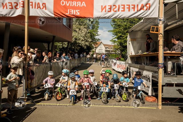 Eierlesen 2026 | Sie wurden bei einem Event oder Sportanlass fotografiert? Hier finden sie ihre Bilder! - Realisiert mit Pictrs.com
