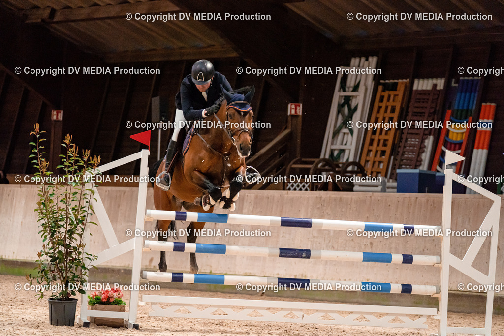 Springen Tag 1-829 | dv-media-shop - Realisiert mit Pictrs.com