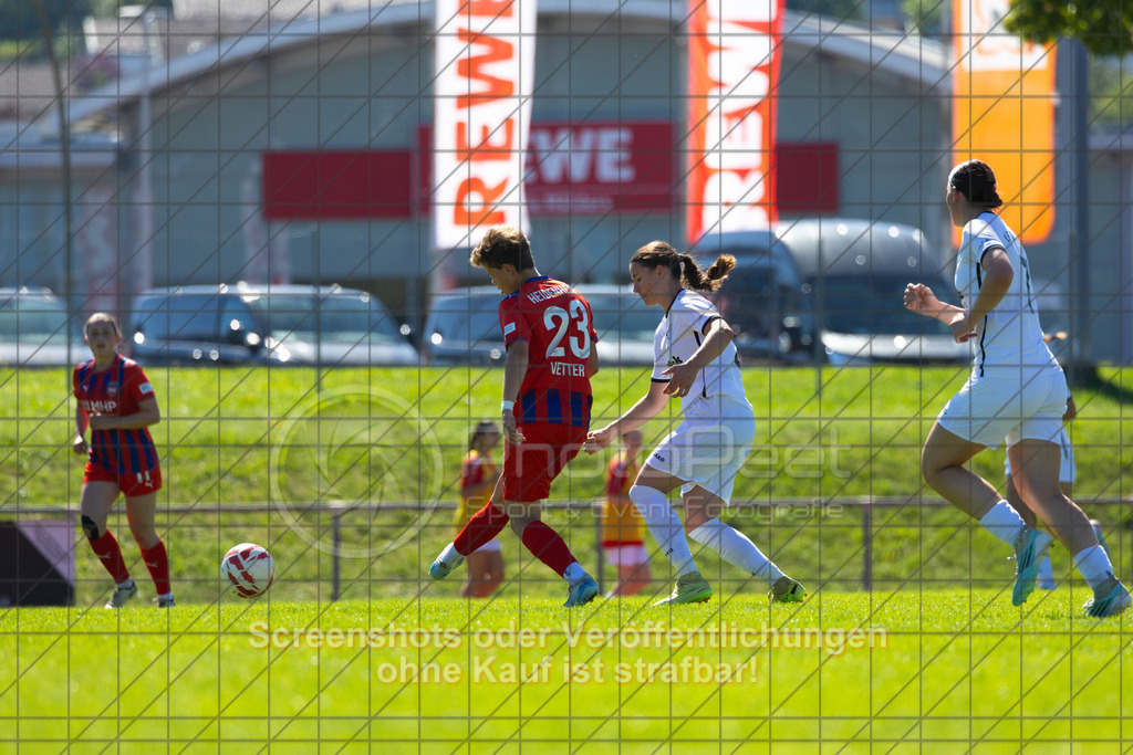 20260906_121344_0187_(c)_by_PhotoPeet | #,1.FC Donzdorf (weiß) vs. 1.FC Heidenheim 1846 (rot), Fußball, Frauen-Verbandspokal Gruppe 2, 2. Runde, Saison 2026/2027, Rasenplatz Lautertal Stadion, Süßener Straße 16, 73072 Donzdorf, 06.09.2026 - 11:00 Uhr,Foto: PhotoPeet / Sport- &amp; Eventfotografie / Peter Harich