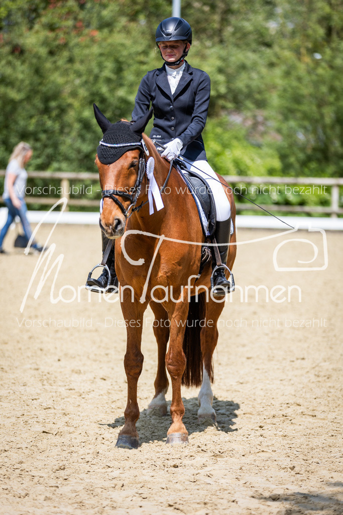 Donop24-EDre-065 | MomenTaufnahmen Pferdesportfotos