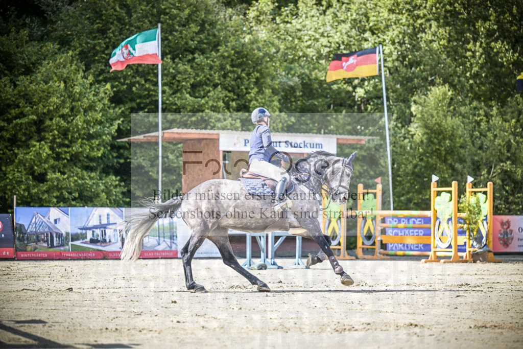DOS_3592 | Entdecke hochwertige Reitturnierfotos von Foto Oger. Professionell, emotional und authentisch – jetzt Lieblingsmomente im Shop bestellen. - Realisiert mit Pictrs.com