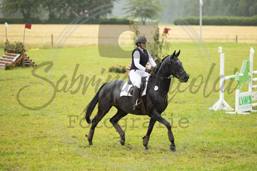 994A1835 | sabrinanicolaifotografie - Realisiert mit Pictrs.com
