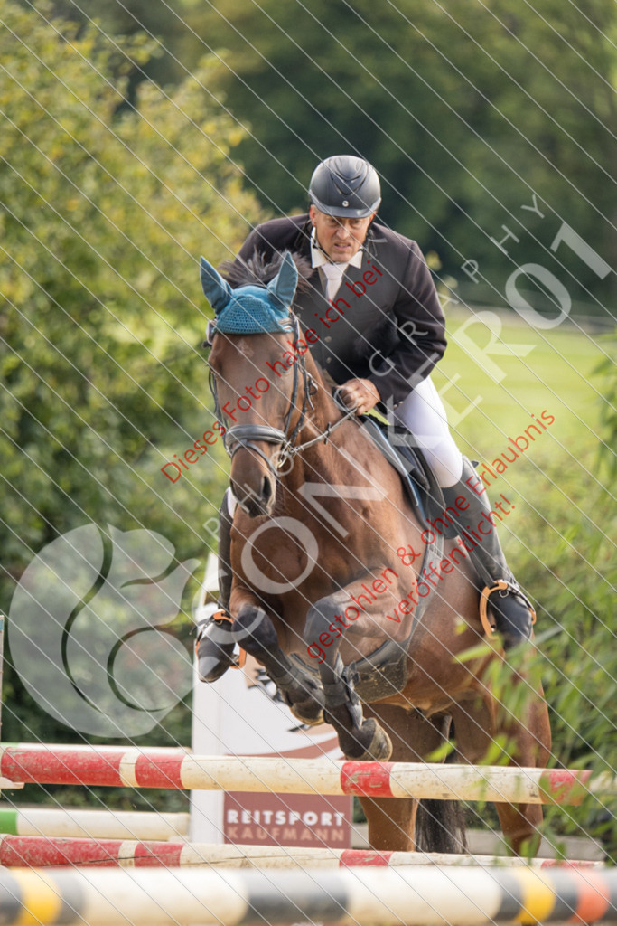 CON_6805 | Sport-, Event- und Tierfotos in Profiqualität. Einfach auswählen, bestellen und herunterladen. Dein Moment – perfekt festgehalten.