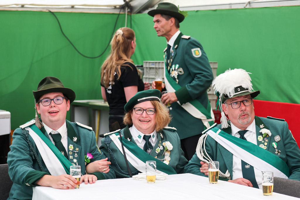 top-top.de 240516-149 | Foto, Video, Fotografie, Videografie, Fotobox, DJ, Discjockey, Musik, Musikbox, Veranstaltung, Photobooth, Amazon, Ebay, Buchtipp, Bestseller, Autor, Verlag, Buch, Wesel, Hamminkeln, NRW, Dinslaken, Rees, Drohne, Hochzeit, Party, Fotobox, Wesel, Fotograf