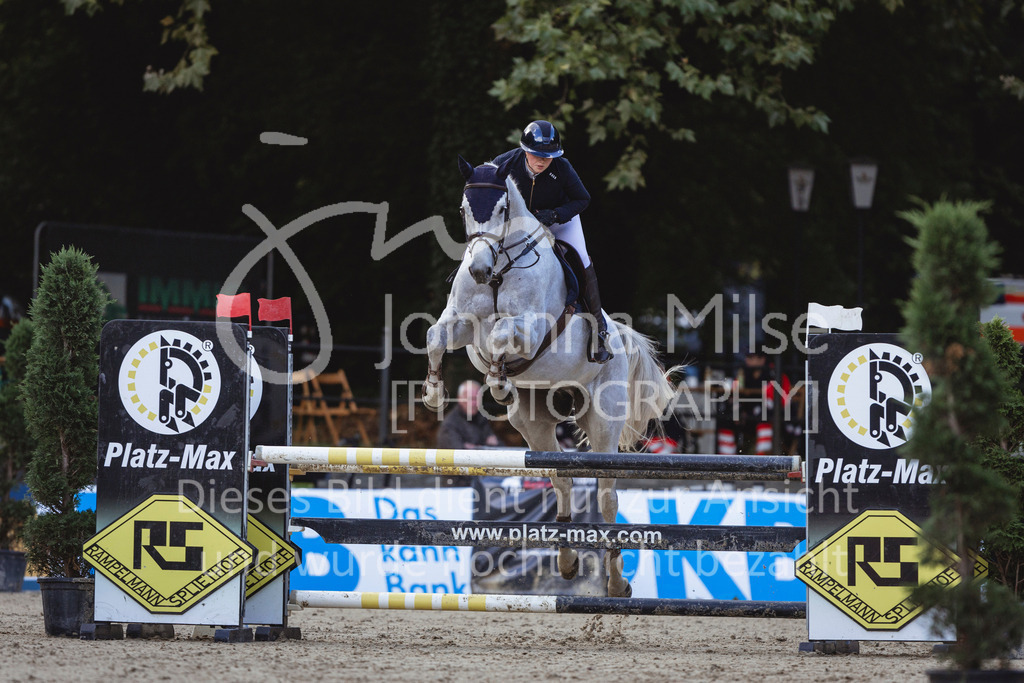 240912_OWLCh_AmateurS-212 | Deine schönsten Turniermomente als professionelle Fotos! Entdecke hochwertige Pferdesport-Fotografie im Online-Shop. Jetzt Fotos finden & bestellen!