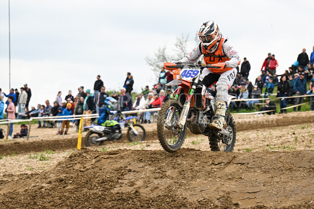 Motocross Schlatt bei Winterthur - 30. April 2023 | #469 Wirth Andreas aus Au (CH) auf KTM SX F 350 in der Kategorie Senioren am Motocross Schlatt bei Winterthur, 30. April 2023. 
Instagram: @mx_schlatt | @mc_wila | @sam_schweiz
Bild: Sportfotografie Markus Aeschimann | www.markus-aeschimann.ch - Realisiert mit Pictrs.com