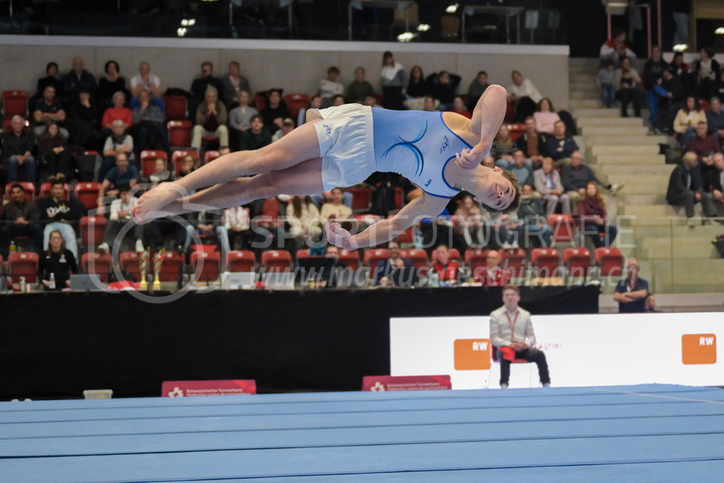 Schweizer Meisterschaften Kunstturnen Mannschaften Männer (A) - 22. November 2025 | Schweizer Meisterschaften Kunstturnen Mannschaften Männer (A)AXA Arena, WinterthurBild: Sportfotografie Markus Aeschimann | www.markus-aeschimann.ch - Realisiert mit Pictrs.com