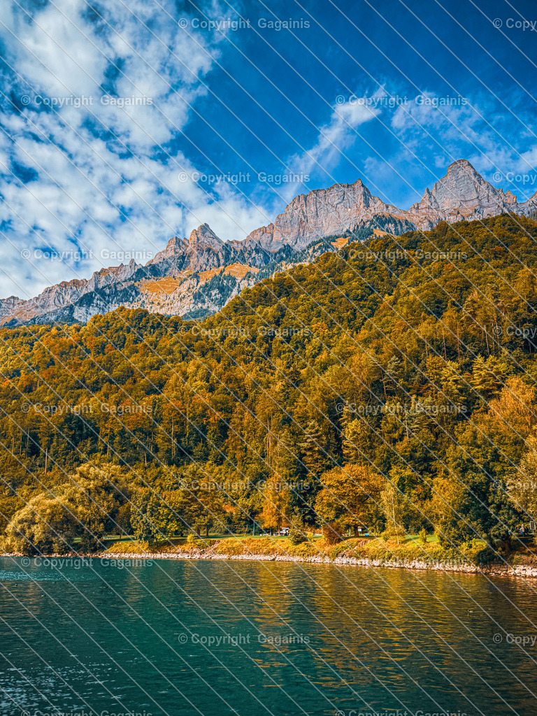 Walensee | Entdecken Sie originelle Wandkunst auf Leinwand und Acrylglas sowie eine Vielzahl von Fotogeschenken und stockvideos in unserem Online-Shop. Dekorieren Sie Ihr Zuhause mit einzigartigen Kunstwerken und persönlichen Erinnerungen. Perfekt auch als Geschenk.