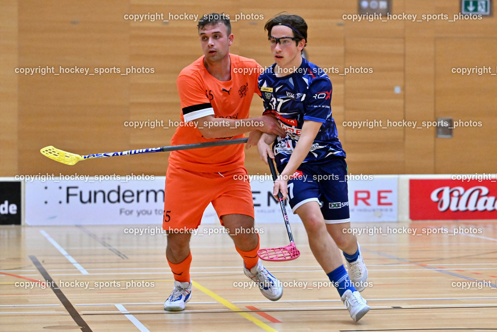 VSV Unihockey vs. SZPK Floorball | #55 Marcell Velencei SZPK SÁROSI OPTIKA KOMÁROM, #37 Aleksander Bogataj VSV Unihockey, VSV Unihockey vs. SZPK Floorball, VSV Unihockey vs. SZPK Floorball am 23.11.2024 in Villach (Ballspielhalle St. Martin), Austria, (Photo by Bernd Stefan)