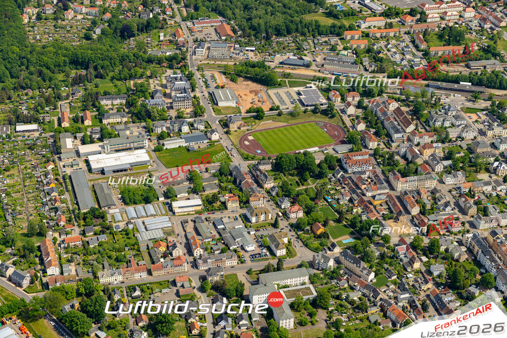 Das Luftbild der Stadt Frankenberg/Sa. wurde 2022 vom Flugzeug heraus erstellt (keine Drohnen-Aufnahmen) Aufnahmehöhe ca.450 Meter- hohe Bildauflösung und Druck-Qualität. Garantiert!