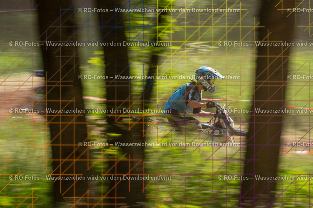 Wolfshausen 3 Lauf -1164 | Sportfotografie von RO-Fotos: Motorsport, Motocross, Enduro, Laufveranstaltungen und Triathlon. Professionelle Fotos von Sportlern und Events. - Realisiert mit Pictrs.com