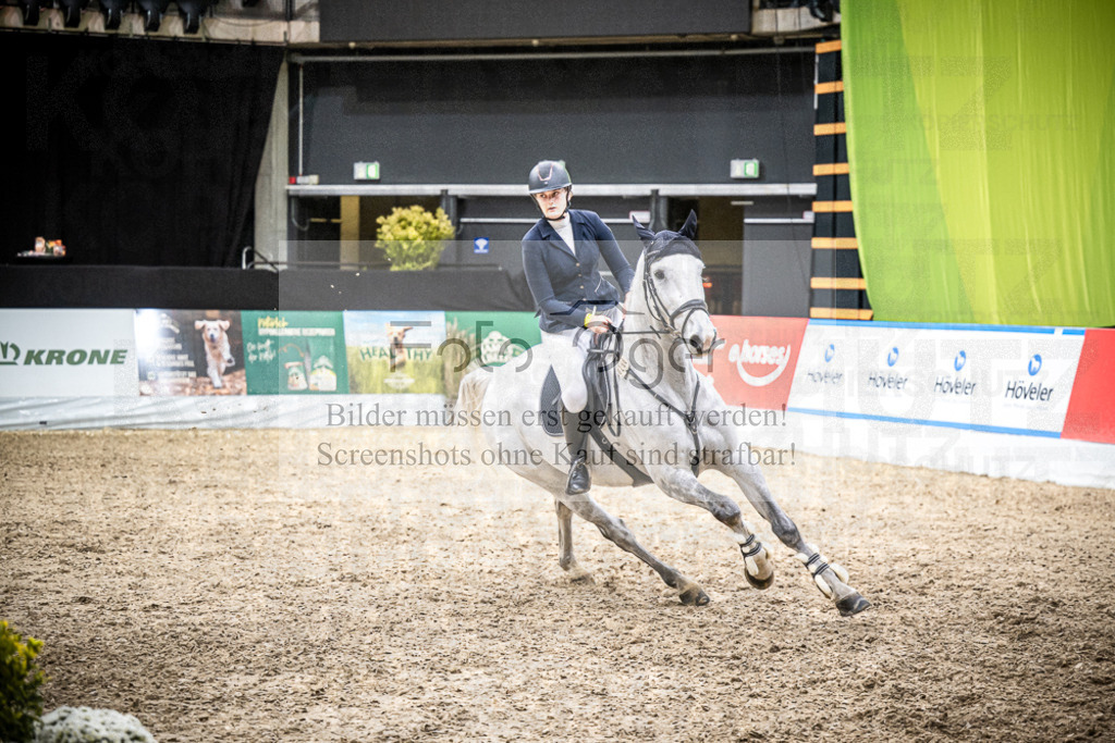 DOS_2611 | Entdecke hochwertige Reitturnierfotos von Foto Oger. Professionell, emotional und authentisch – jetzt Lieblingsmomente im Shop bestellen.Deutschlandweite Turnierfotografie. - Realisiert mit Pictrs.com