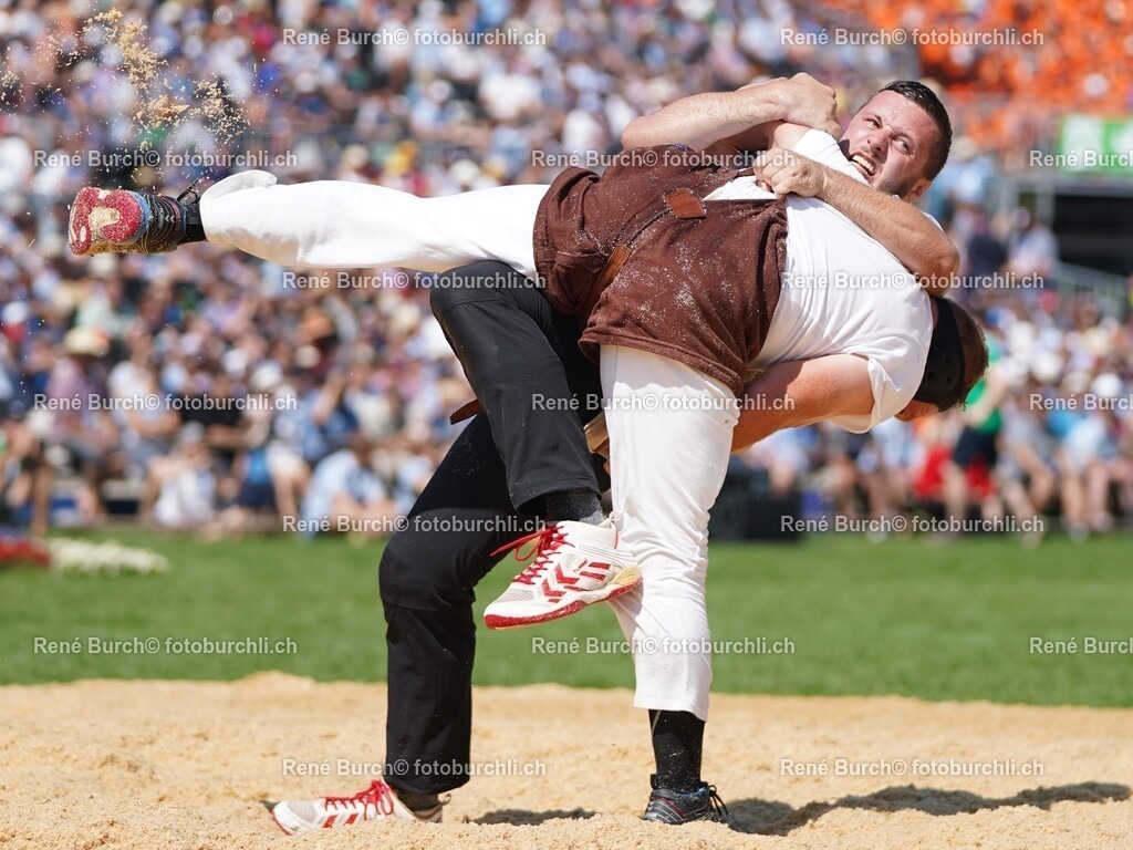 173 | René Burch leidenschaftlicher Fotograf aus Kerns in Obwalden.  Hier finden sie Sport, Landschaft und Natur Fotografie.
 - Realisiert mit Pictrs.com
