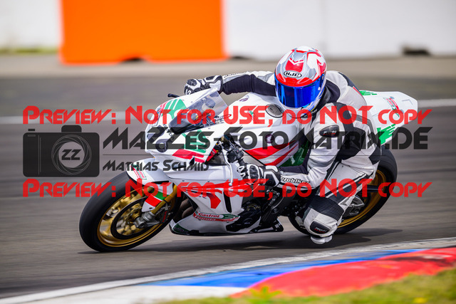 MaZZes_Fotomatrix_20250421_6021986_6357 | WEISS