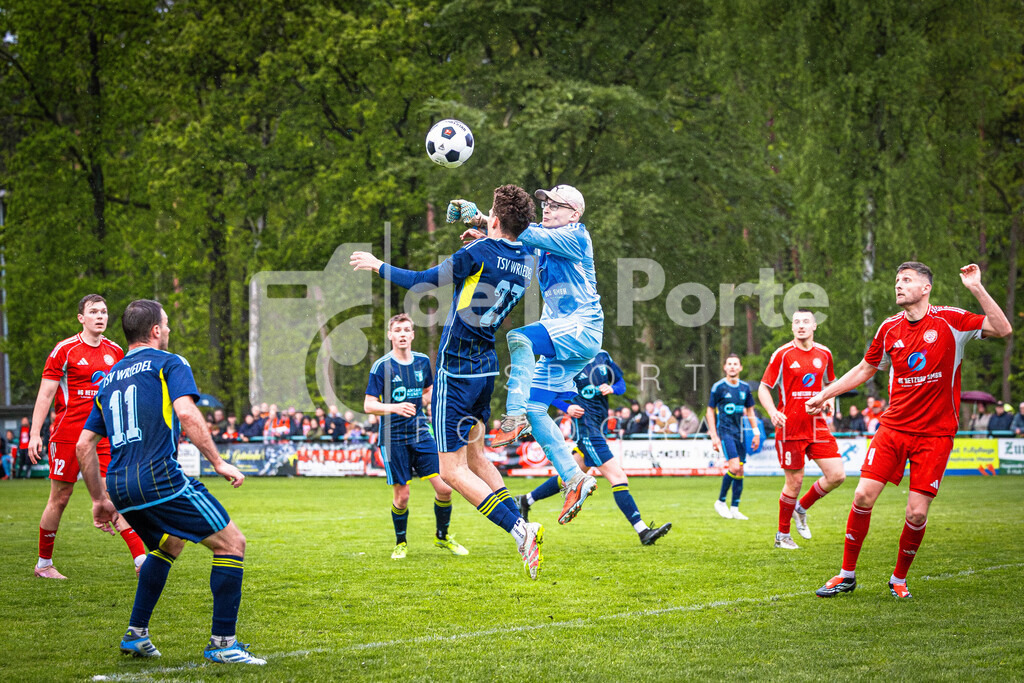 Sperber Veerßen - Penkert_ Maurice (TW_ im Duell mit Jörn Klusmeyer) vs Wriedel (KP-Finale) 130526 dlP | immodelaporte-sportfotos - Realisiert mit Pictrs.com