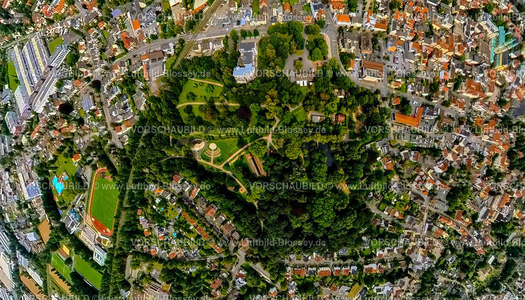 Werl240790041Kurpark-Bearbeitet | Luftbild, Kurpark Waldgebiet mit Saline, Baustelle am Salzbach Teich mit Wasserspielplatz und Veranstaltungsplatz, Erdkugel, Fisheye Aufnahme, Fischaugen Aufnahme, 360 Grad Aufnahme, tiny world, little planet, fisheye Bild, Werl, Soester Börde, Nordrhein-Westfalen, Deutschland