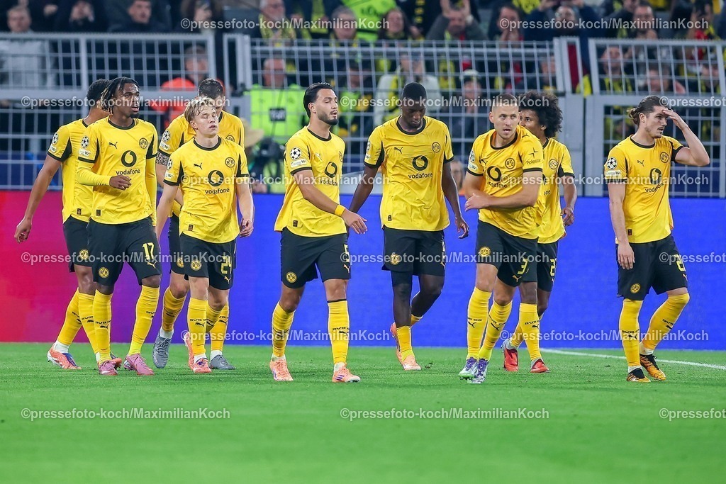 UCL01102501045 | 01.10.2025, Fußball, UEFA Champions League, Borussia Dortmund - Athletic Club Bilbao, BVB Stadion, 2. Spieltag, Saison 2025 2026: Torjubel nach dem Tor zum 1:0  durch Torschütze Daniel Svensson (BVB #24)    Regulations prohibit any use of photographs as image sequences and or quasi-video.