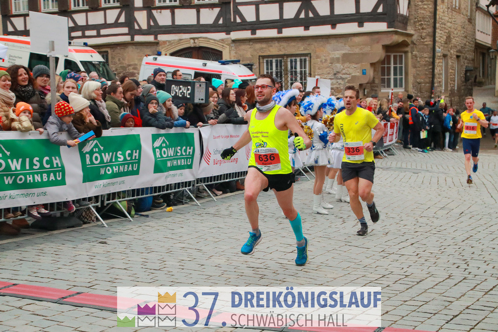 VR Bank Hauptlauf 10000m | 3 Koenigslauf 2023 - Realisiert mit Pictrs.com