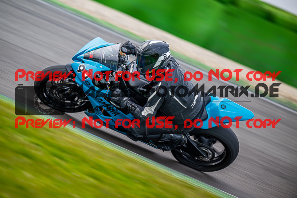 MaZZes_FotoMatrix_230410_65 | ROT